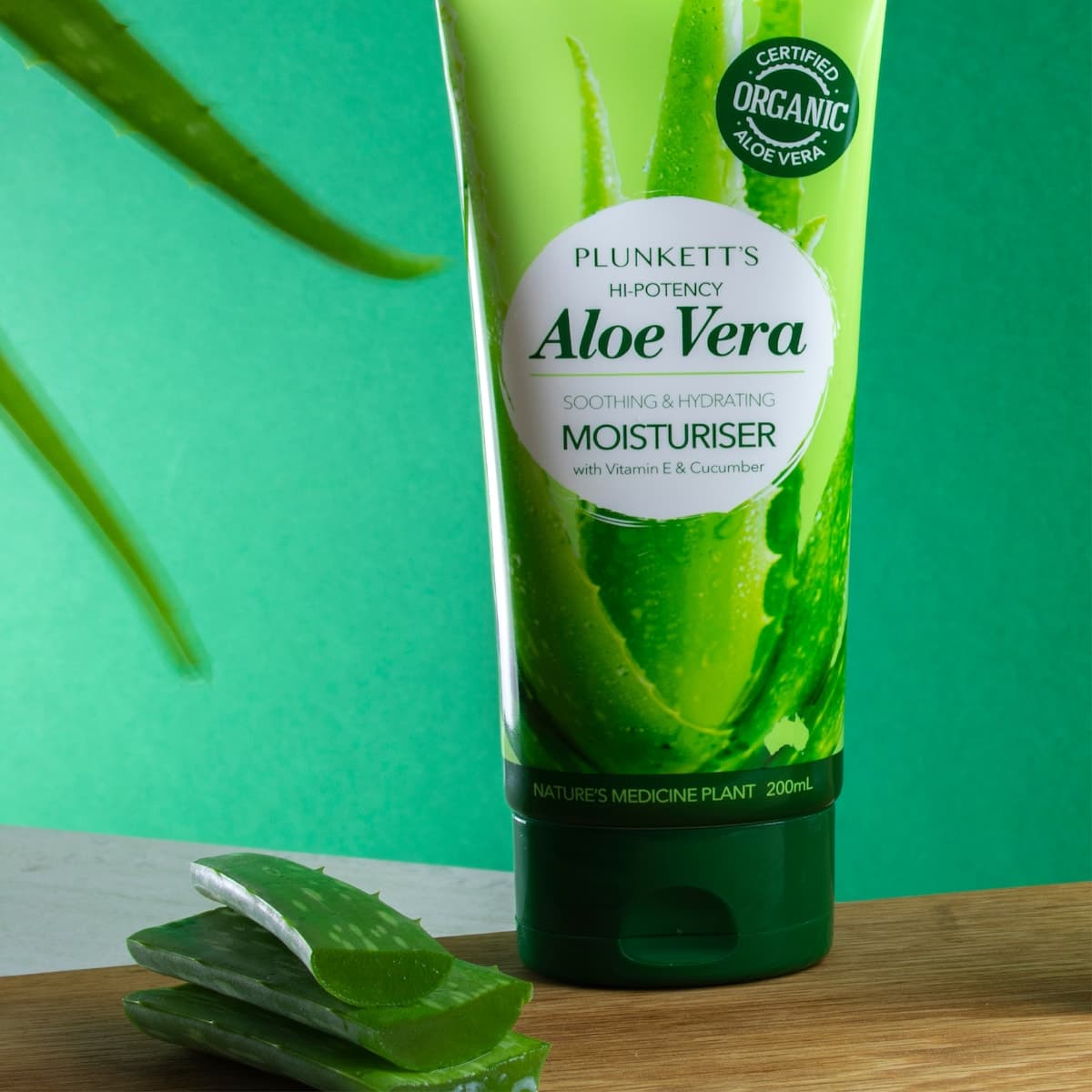 Thumbnail Plunketts Aloe Vera Moisturiser + Vitamin E 200Ml